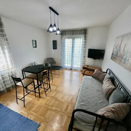 Filip Apartment *